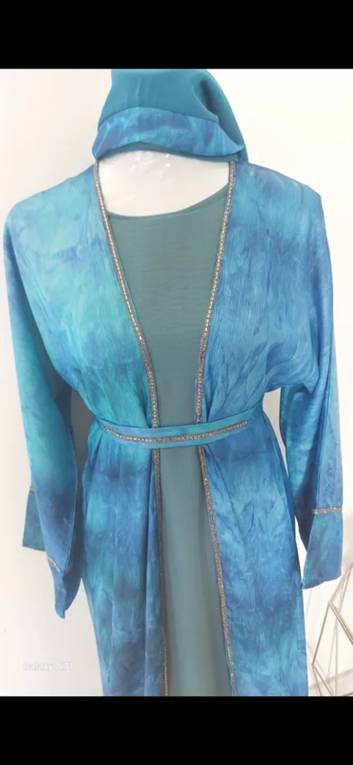 Set kimono bleu Emirats chic neuf - photo numéro 2