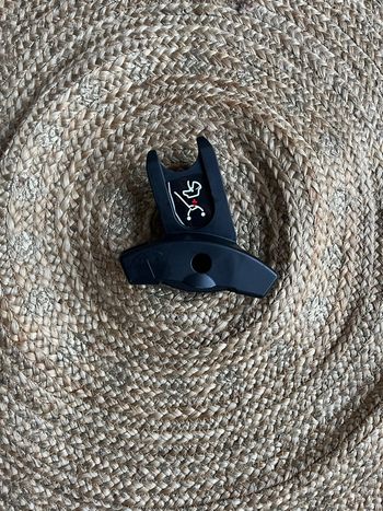 Adaptateur cosy côté droit 