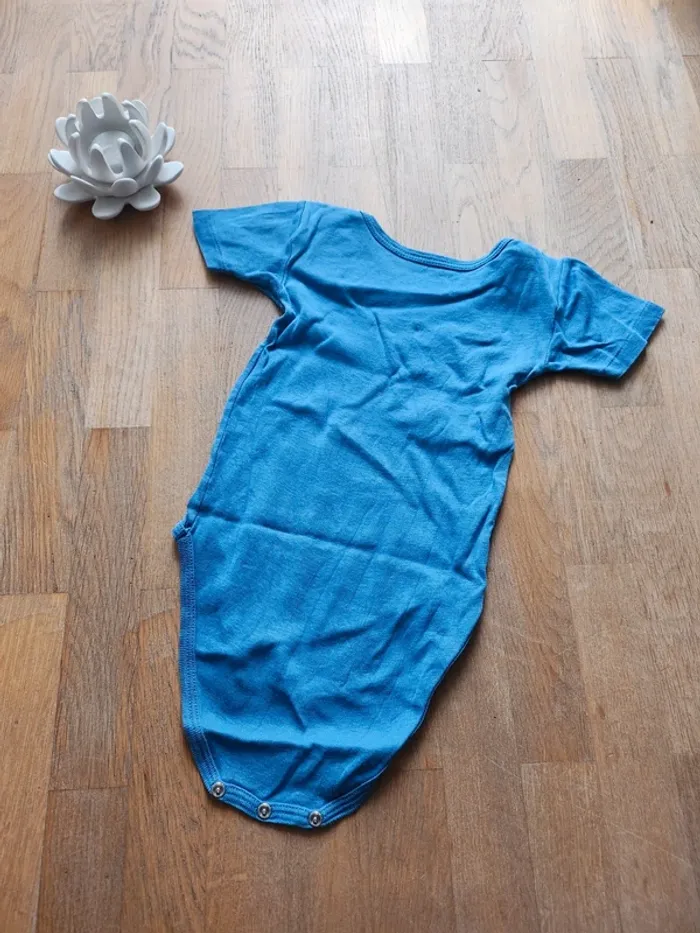 Body bleu - photo numéro 3