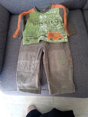 Ensemble pantalon velours +t shirt