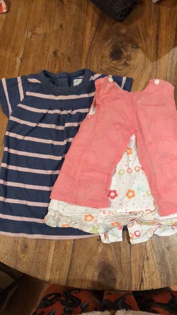Lot 2 robes 6 mois