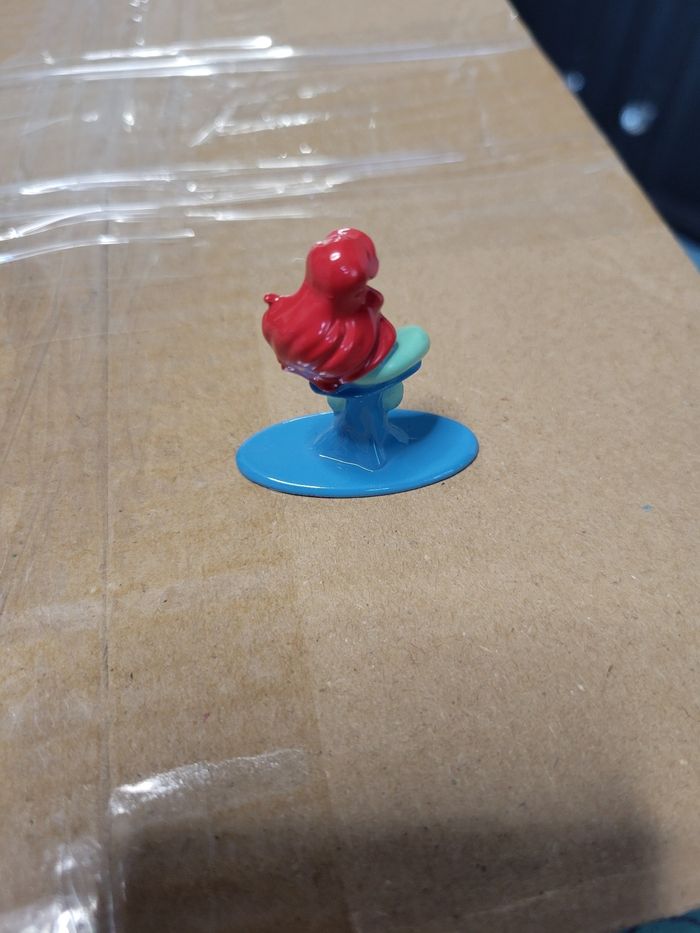 Figurine la petite sirène - photo numéro 2