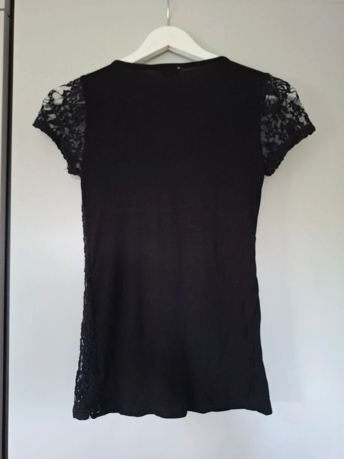 Tee-shirt noir - photo numéro 3