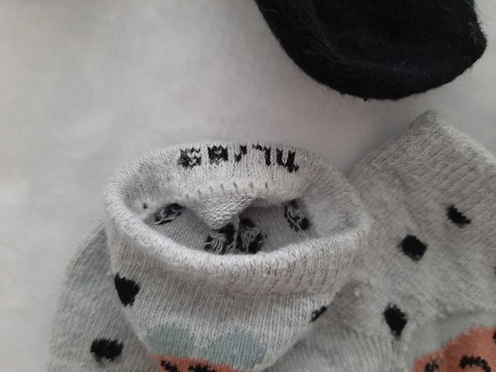 Chaussures souples et chaussettes bébé - photo numéro 10