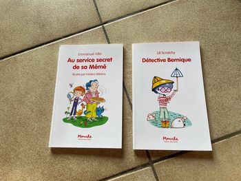 Lot 2 livres : Au service secret de sa mémé et Détective Bernique