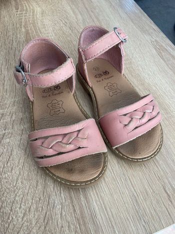 Sandalettes cuir rose pat et ripaton taille23