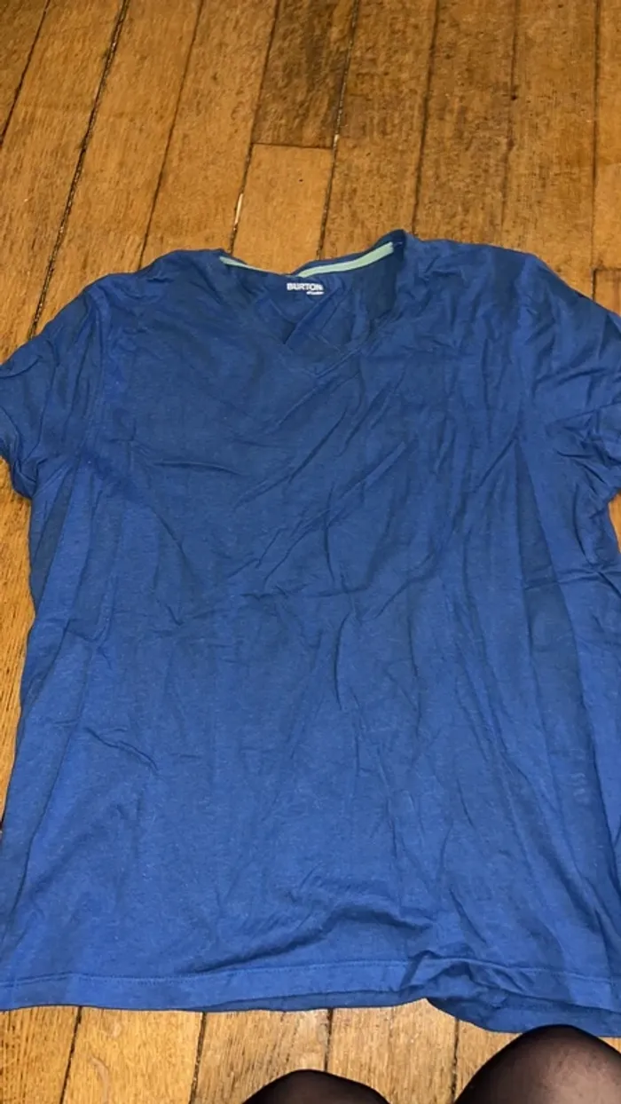 Tee shirt