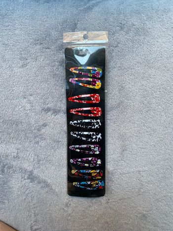 Lot de 5 paires de barrettes cheveux pour fille.