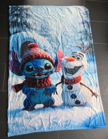 Couverture / Plaid / Jeté de lit Stitch & Olaf en flanelle neuve très douce