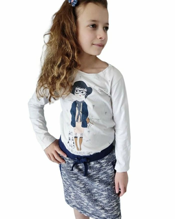 10 ans fille ensemble Teeshirt et jupe ( sans barette)