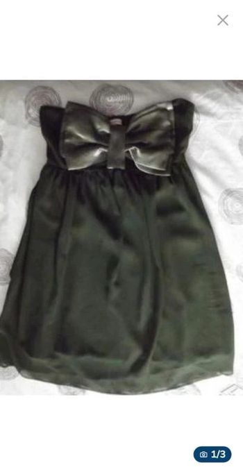 Robe sans manches ni bretelles