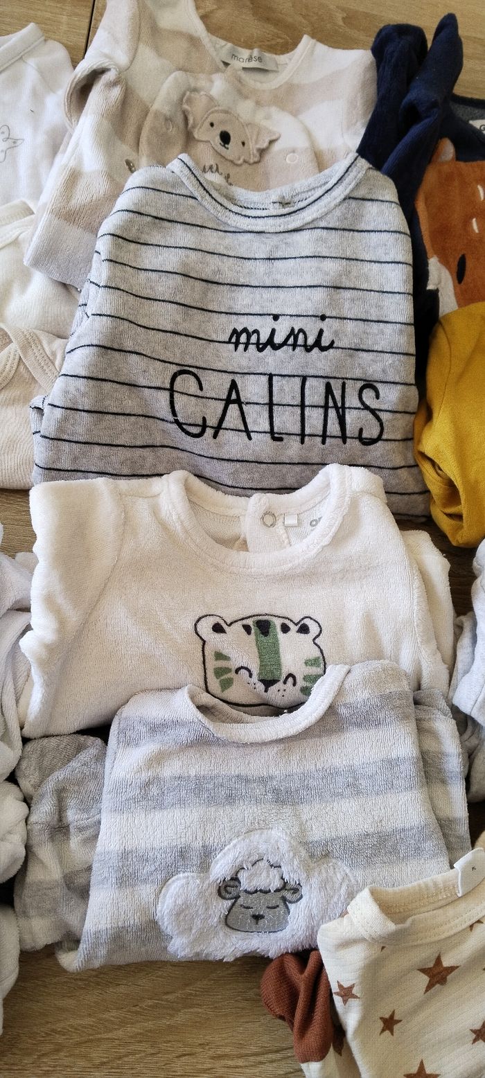 Lot vêtements bébé 1 mois - photo numéro 4