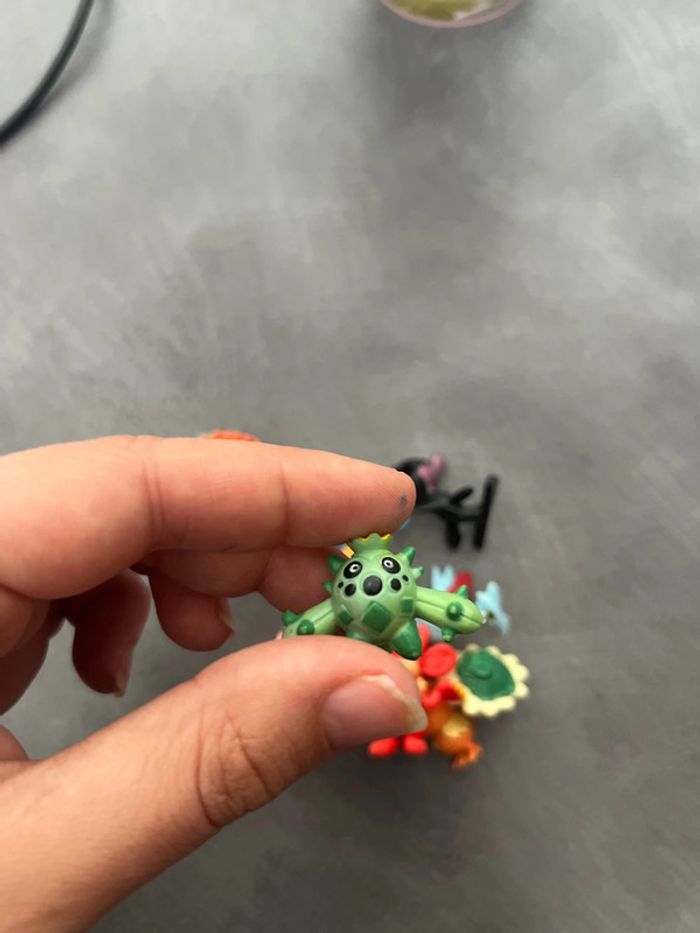 Lot petites figurines - photo numéro 12