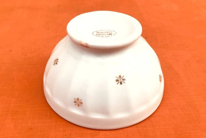 Bol côtelé (petit modèle) Porcelaine Décor floral / Frise dorée - photo numéro 5