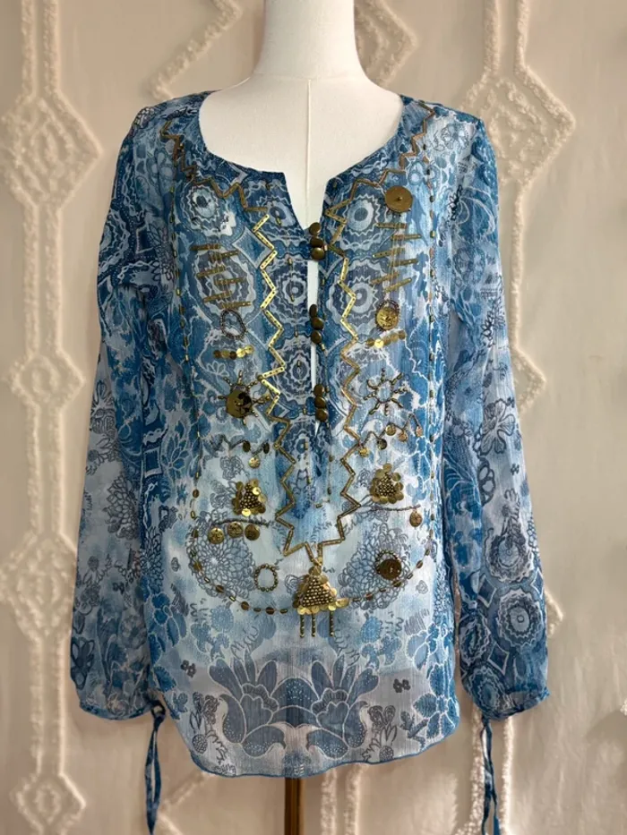 Blouse transparente bohème bleue à sequins dorés – earthygirl ethnique bohemian chic – taille unique