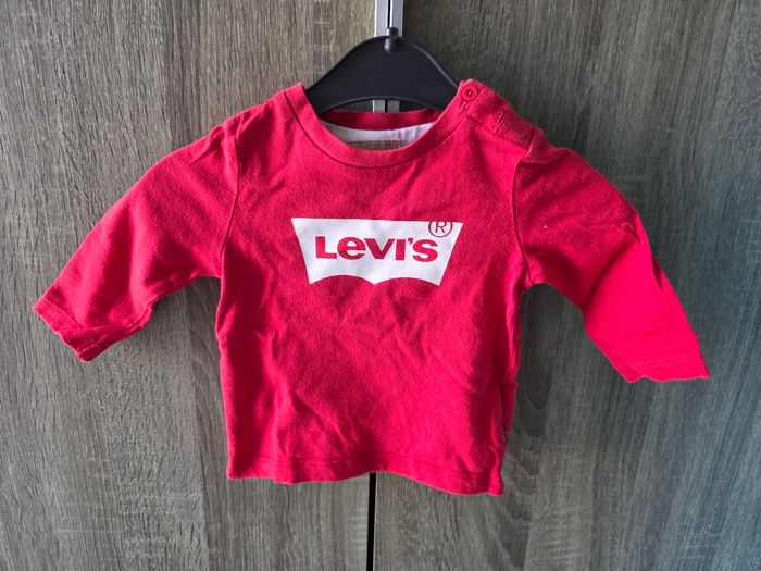 T-Shirt rouge à longues manches Levi's