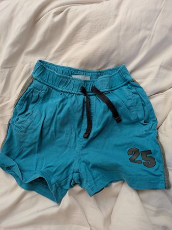 Short bleu 4 ans