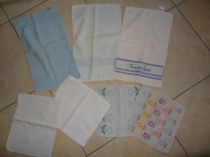 lot de carrés et serviettes d'invités