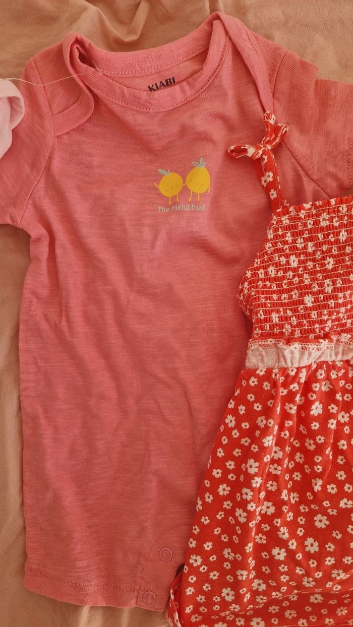 Lot barboteuses et robe - photo numéro 3