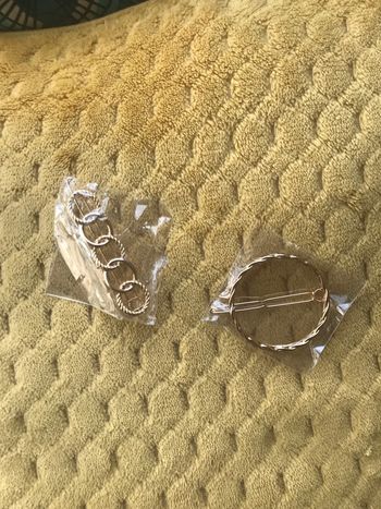 Marionnaud accessoires à cheveux neuf lot de 2
