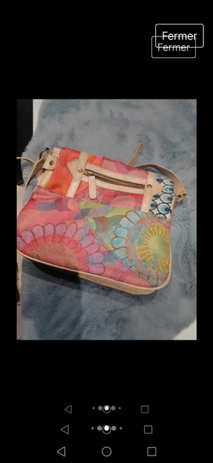 Sac desigual bon état il juste une marque de stylo à intérieur - photo numéro 4