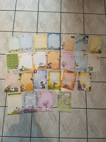 Lot 24 feuilles Diddl