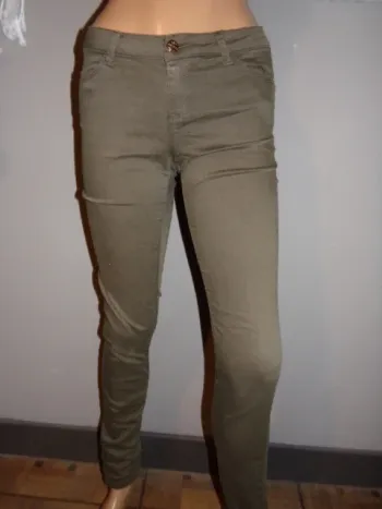 Slim kaki