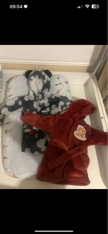 2 robes de chambre bébé  6/12 mois