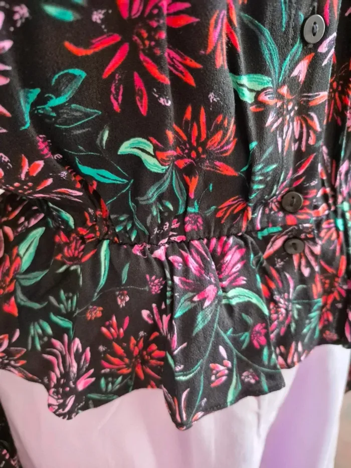 💕jolie blouse fleurie bzb femme TS  / 36 💕 - photo numéro 12