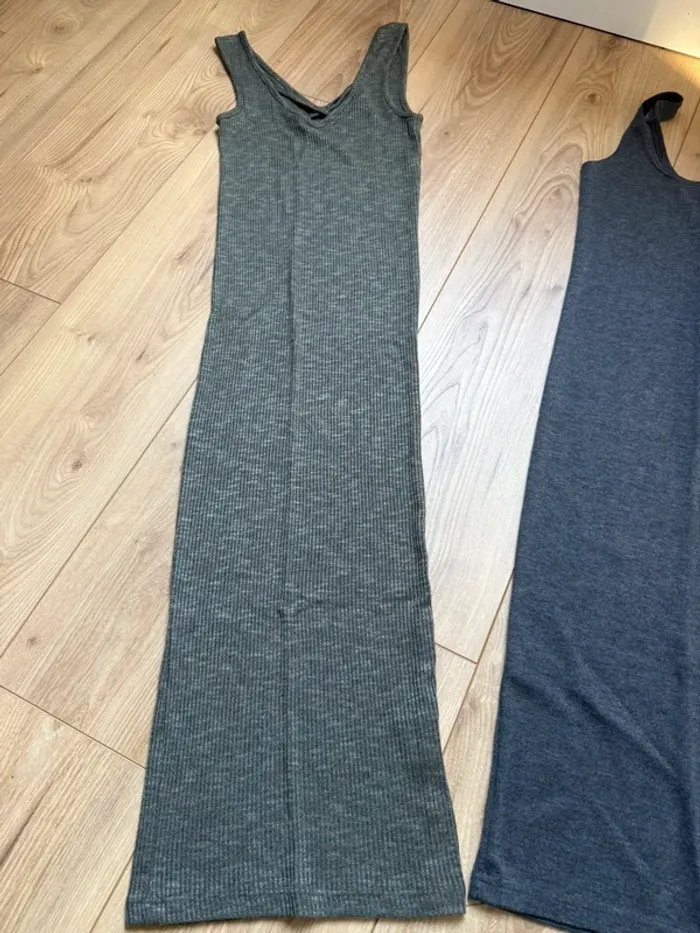 2 robes - photo numéro 2