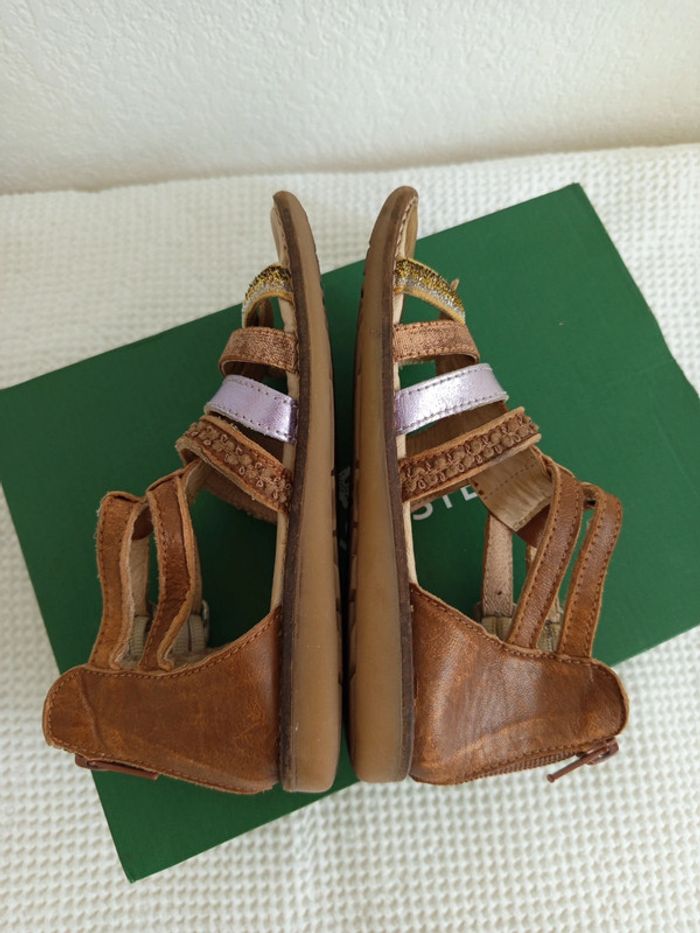 Paire de sandales en cuir Les Fées de Bengale pointure 28 - photo numéro 5