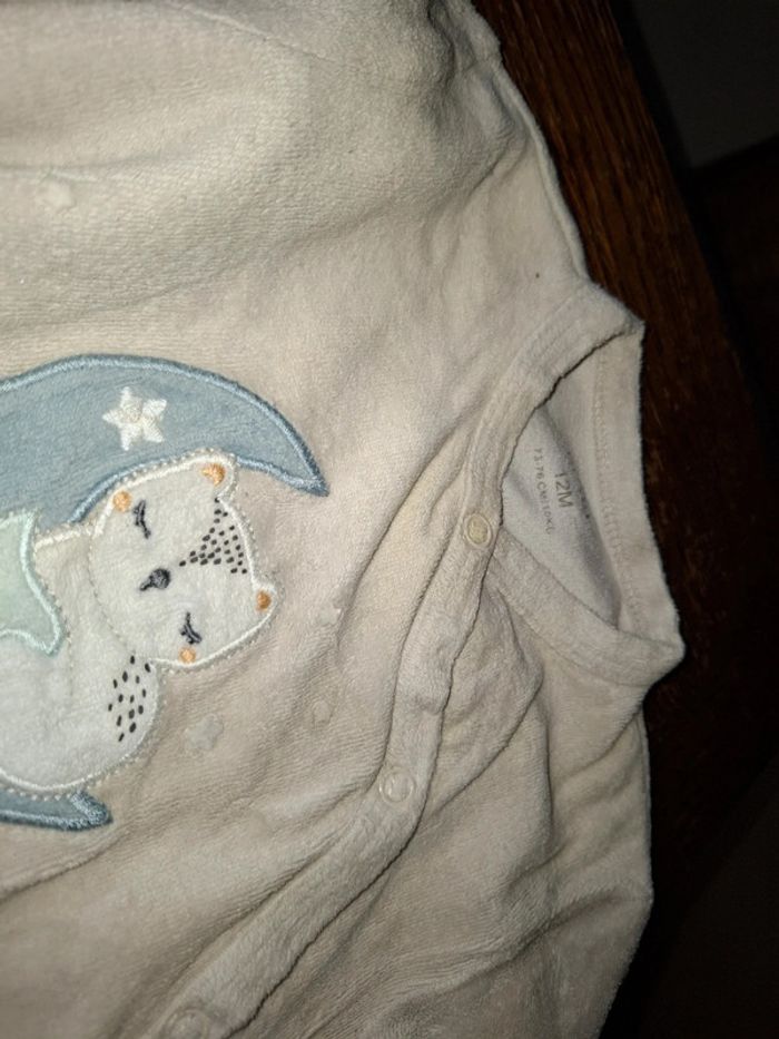 Lot 5 pyjamas 12 mois et 1 sur pyjama - photo numéro 2