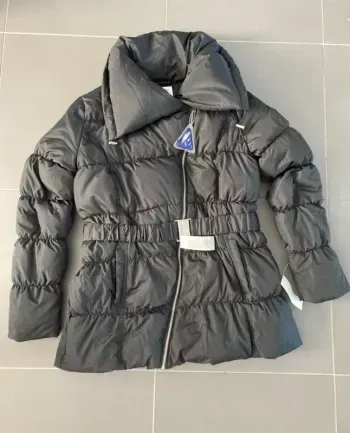 Doudoune noire taille XL neuve avec