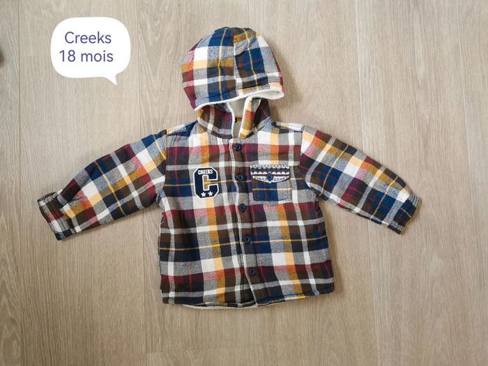 Veste à capuche polaire bouton