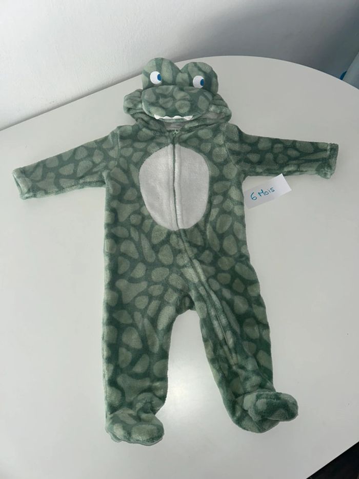 Grenouillère crocodile taille 6 mois