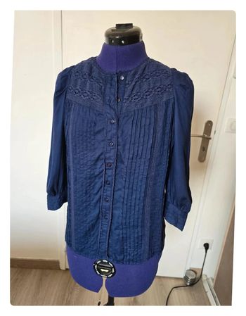 Blouse avec dentelle