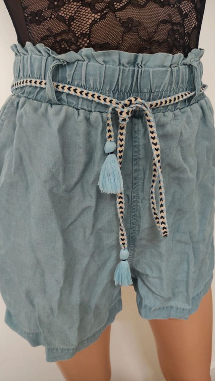 Short Cache cache - photo numéro 2