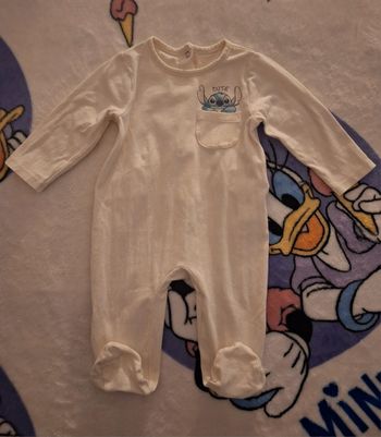 🌸Pyjama en très bon état taille 6 mois porté quelque fois🌸