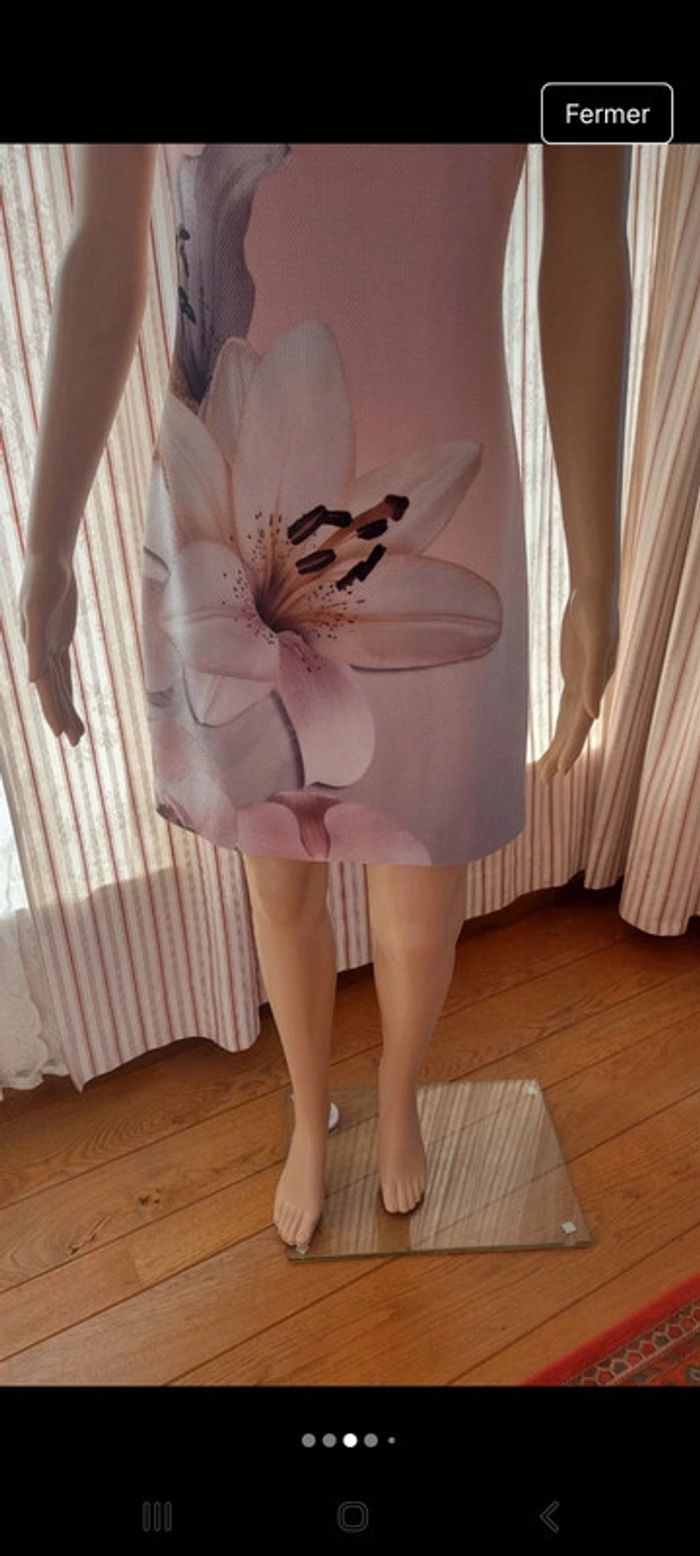 Robe Batida fond rose taille 1 (36) - photo numéro 4
