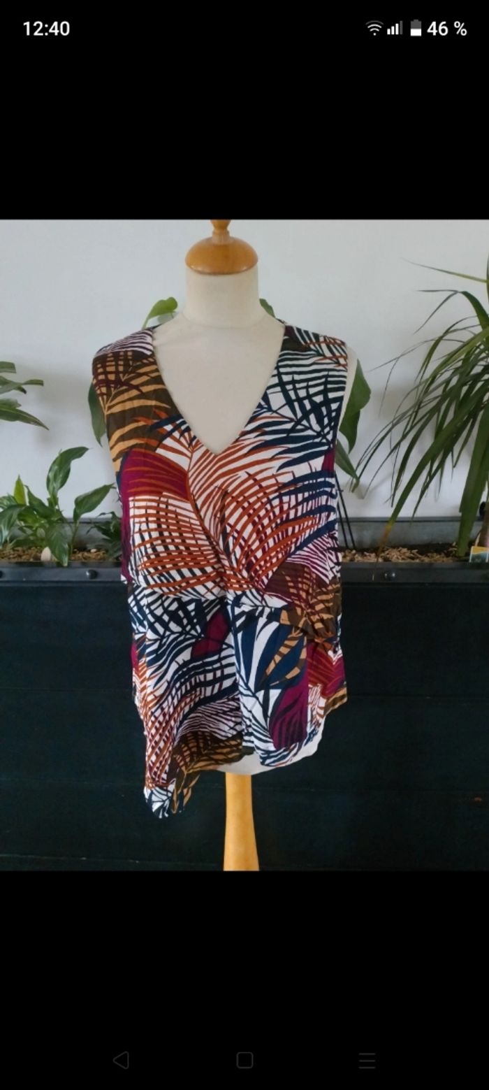 Blouse neuve sans manches Zamba