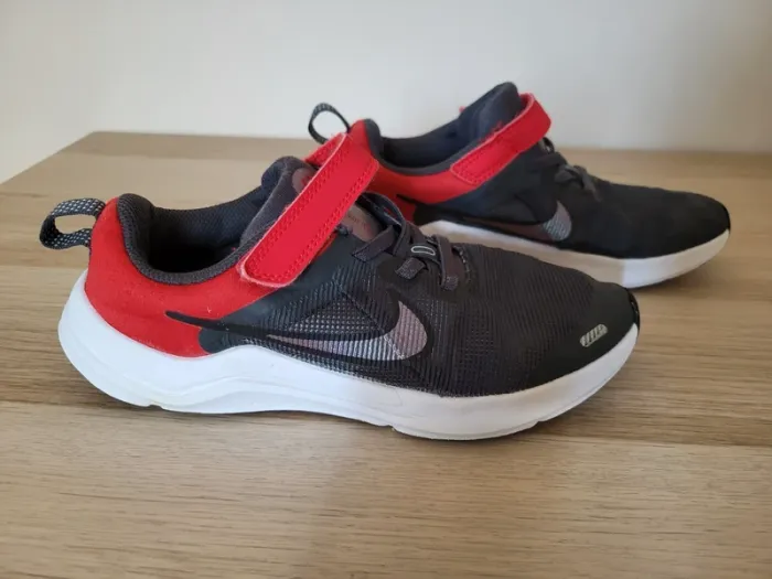 Baskets Nike 32 - photo numéro 4