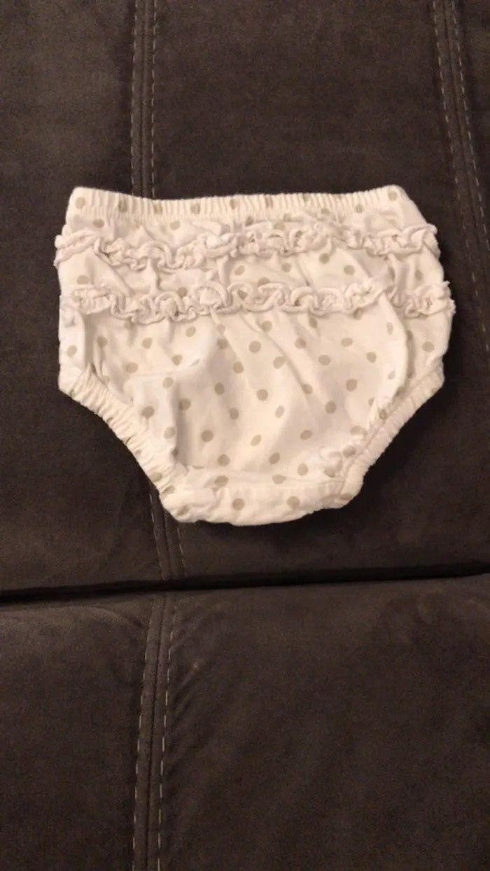 Culotte cache couche