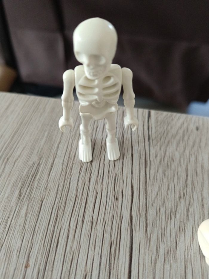 Playmobil squelette et crane - photo numéro 2