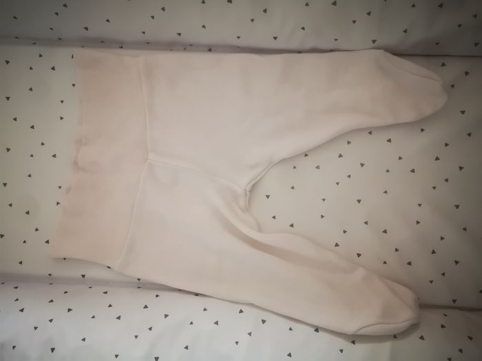 Lot pantalon 1 mois - photo numéro 8