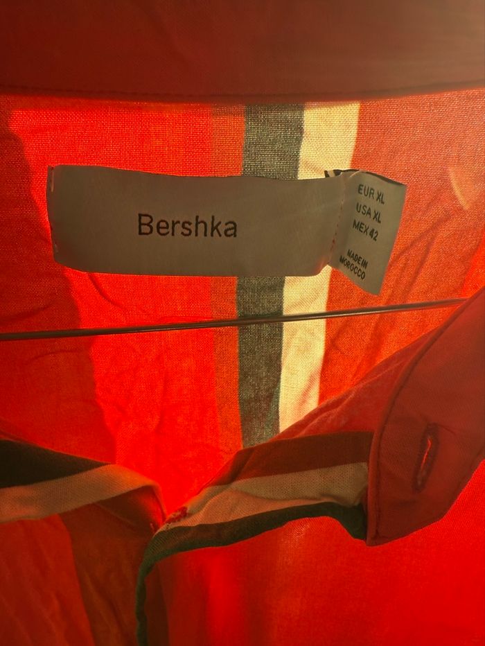 Chemise rouge à rayures Bershka – taille XL - photo numéro 4