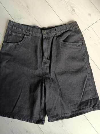 Short noir 