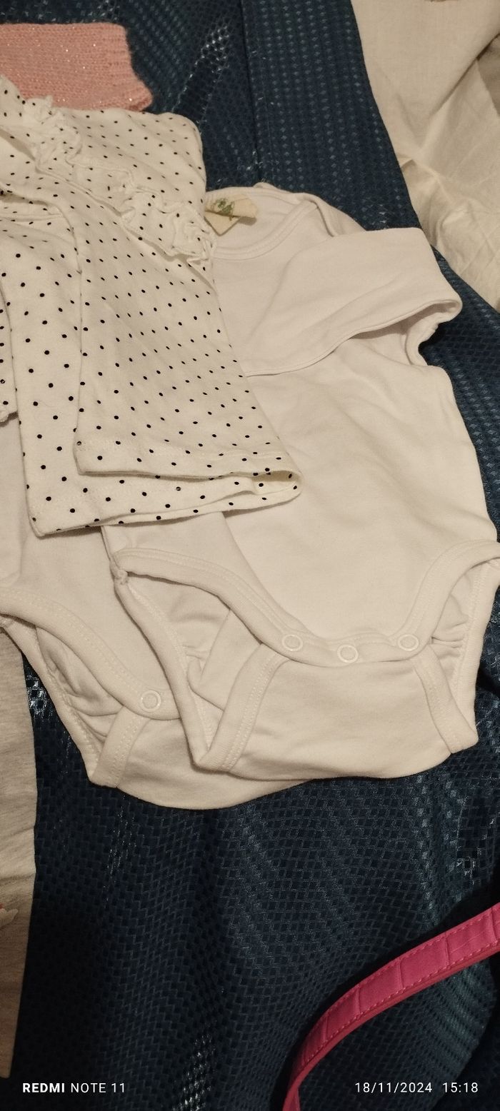 Lot de vêtements - photo numéro 5