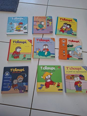 Lot de 9 livres tchoupi