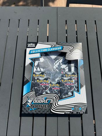 Coffret Classeur Pokémon Foudre Noir - EV10.5 - FR - (Neuf/Scellé)
