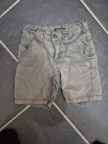 Short taupe